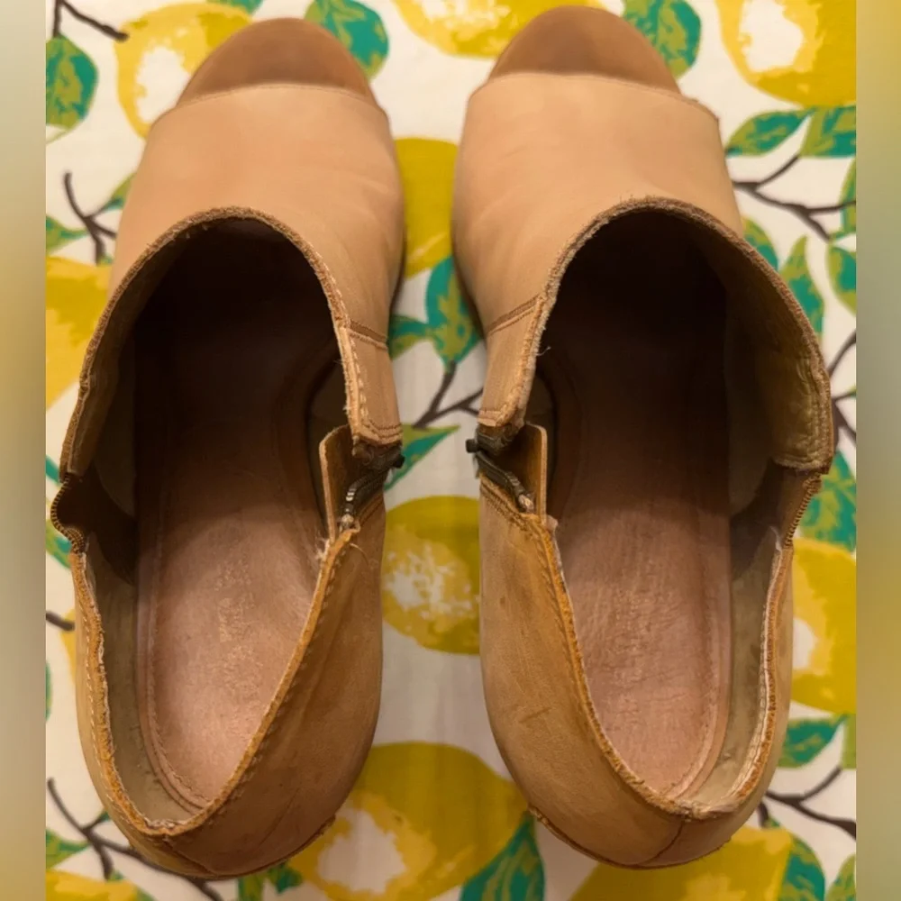 Sorel Nadia Peep-toe Bootie - Picture 5 of 11